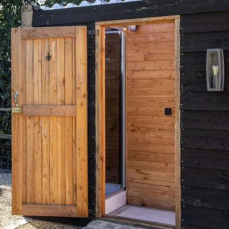 Kemping Margot With Hot Tub In Private Garden *